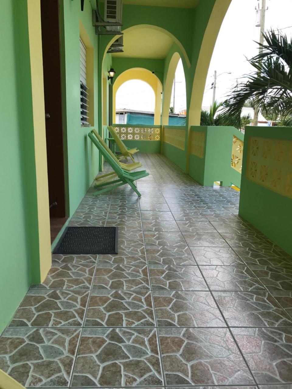 Panchos Villas Caye Caulker Exterior photo